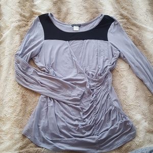 Venus grey and black Colorblock peekaboo tee XL
